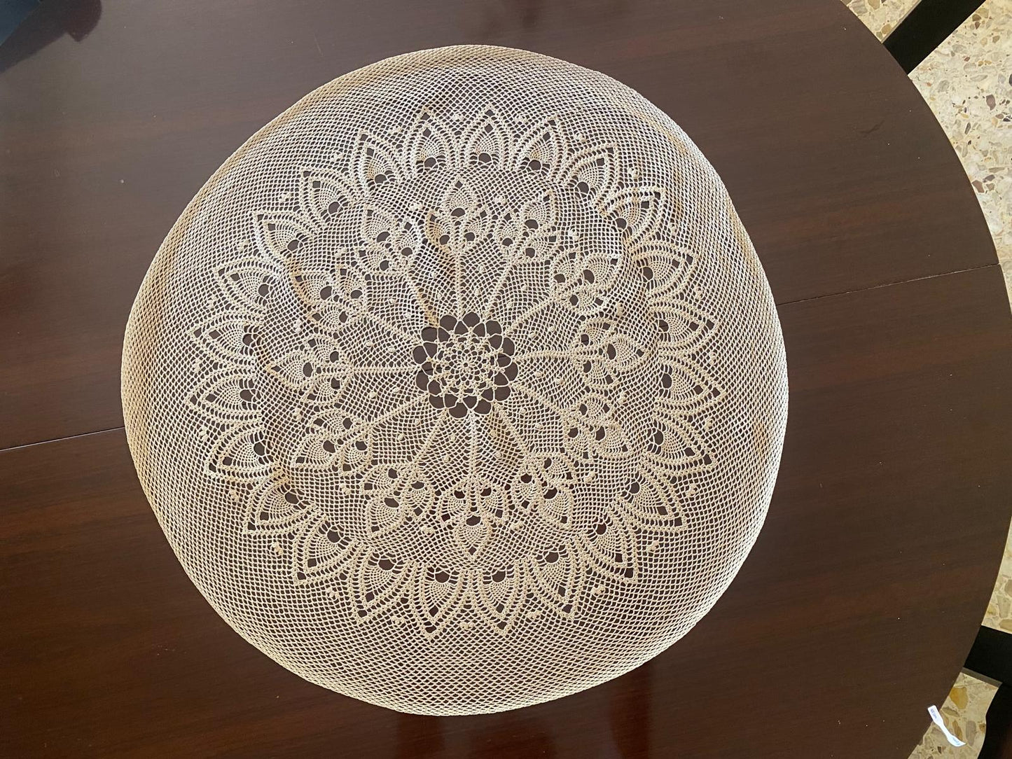 Centrino Uncinetto – Modello 30 - 65 cm – filo di Scozia Ecrù