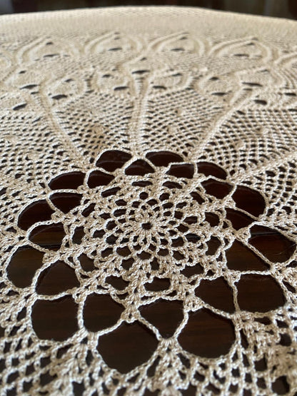 Centrino Uncinetto – Modello 30 - 65 cm – filo di Scozia Ecrù