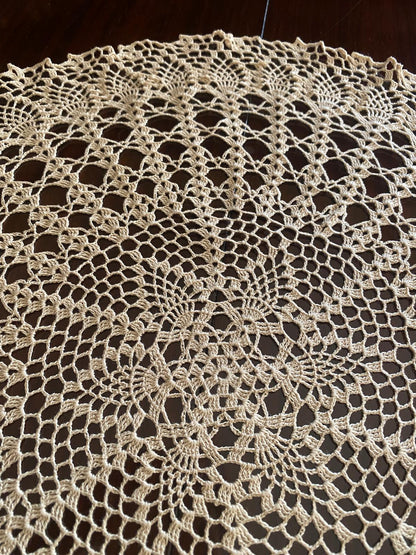 Centrino Uncinetto Modello 11 – 42 cm - Filo di Scozia Ecrù