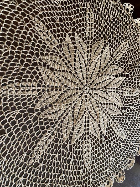 Centrino Uncinetto – Modello 6 – 35 cm - Filo di Scozia Ecrù