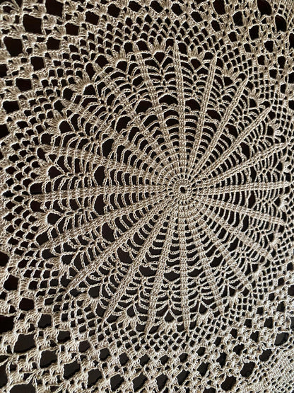 Centrino Uncinetto – Modello 27 – 37 cm - Filo di Scozia Ecrù