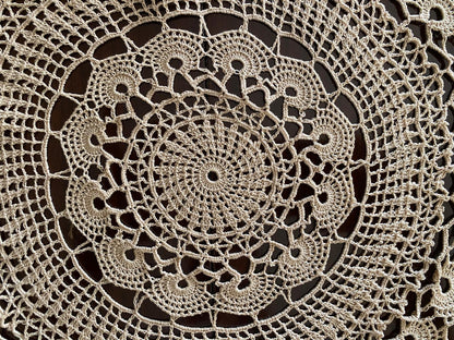 Centrino Uncinetto – Modello 59 – 28 cm - Filo di Scozia Ecrù