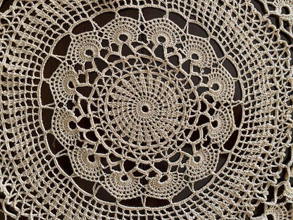 Centrino Uncinetto – Modello 59 – 28 cm - Filo di Scozia Ecrù